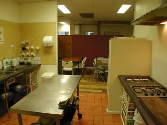 Melbourne Connection Travellers Hostel