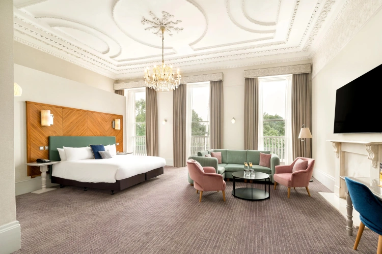Double Suite
