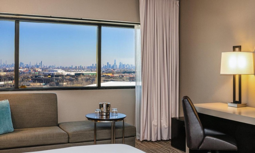 DoubleTree by Hilton Hotel Newark Airport photo 19