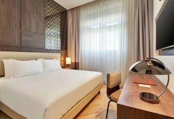 1 Bedroom Historical Double Suite