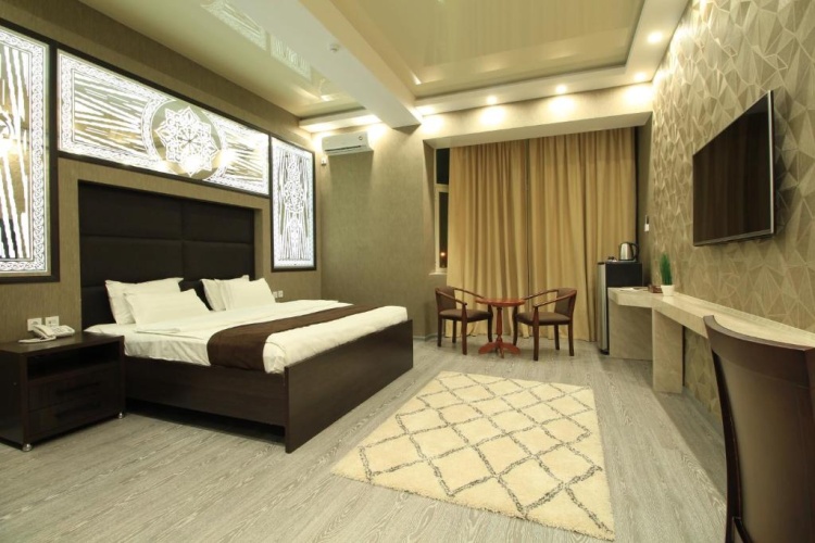 Double Suite