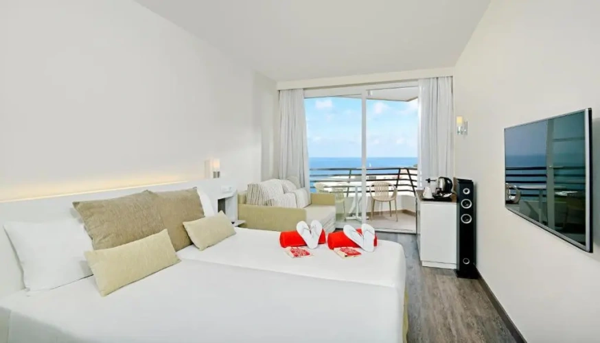XTRA Twin room with sea view
