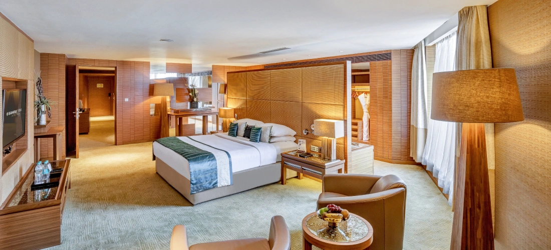 Neptune Double Suite City Facing