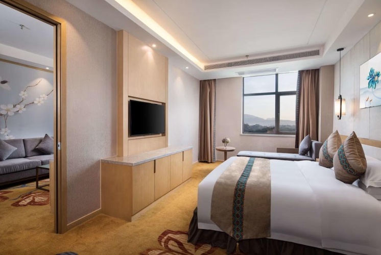 1 Bedroom Business Double Suite