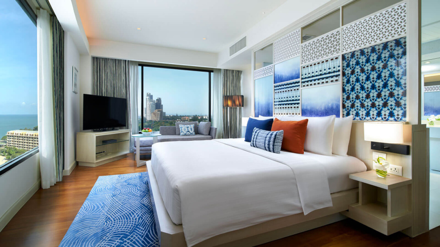 Executive Double Club Suite with ocean view