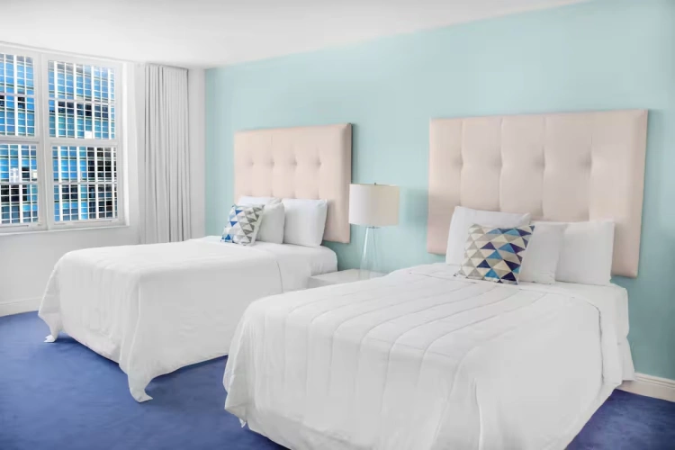 2 Bedrooms Corner Master Suite with bay view