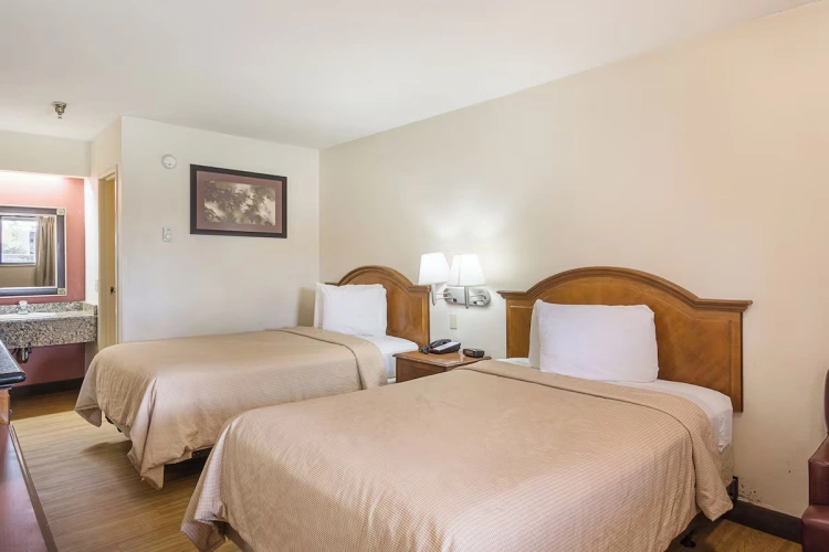 Quadruple room