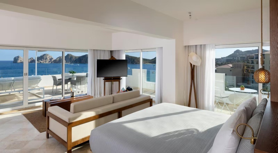 Exclusive Terrace Hot Tub Double ME+ Suite