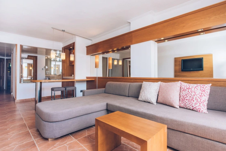 Premium Twin Suite with sea view