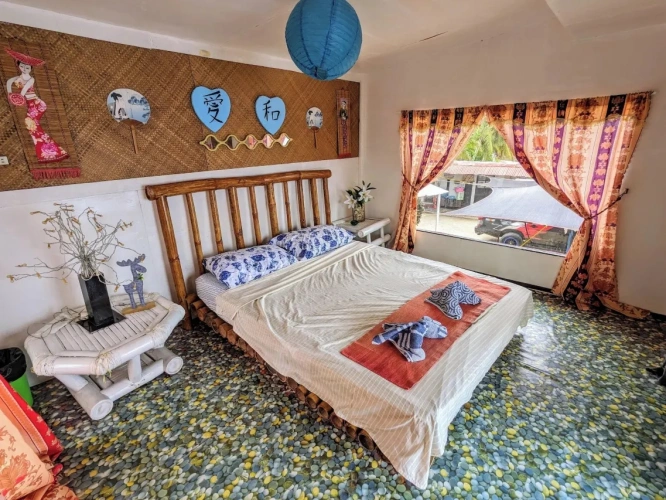 1 Bedroom Double Romantic Cabin beachfront