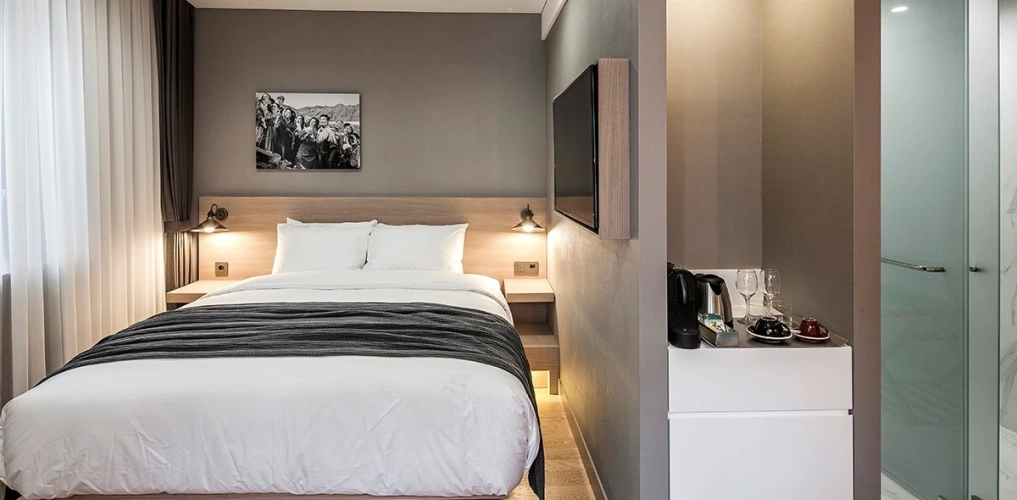 Semi-Deluxe Double room