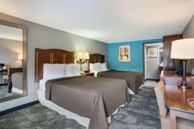 Twin room