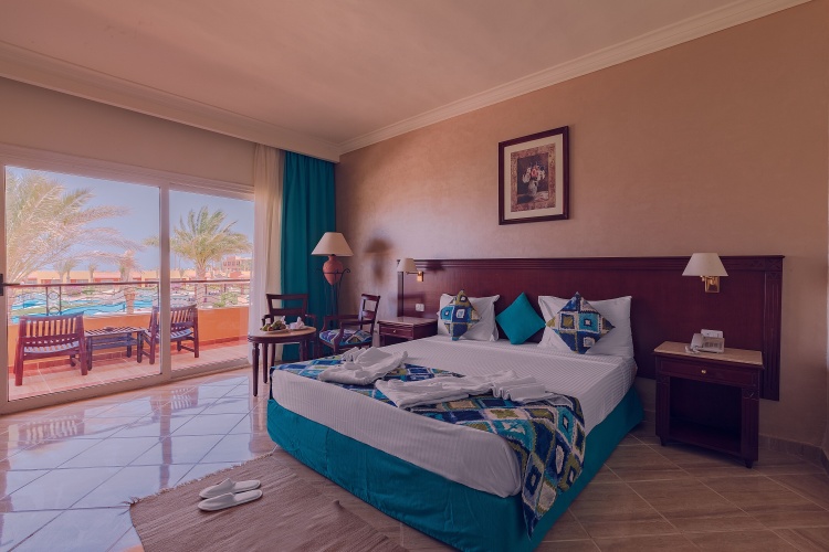 Standard Double room with garden view