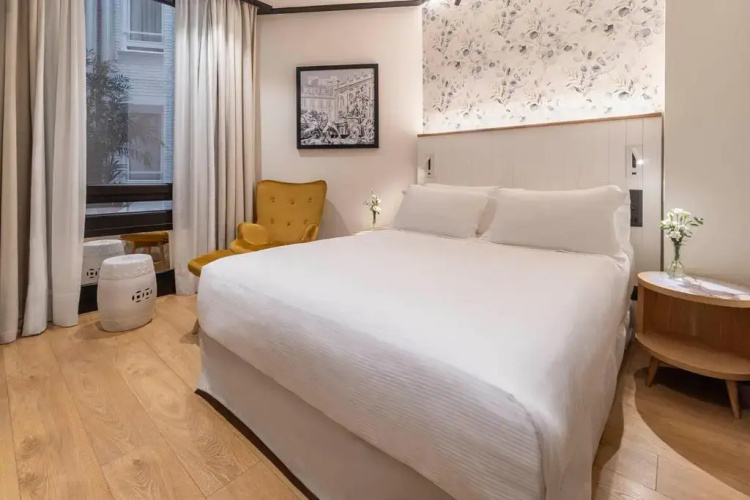 H10 Puerta de Alcalá 4* Sup