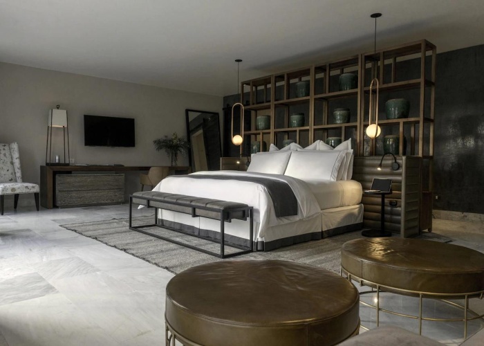 Owner's C Suite