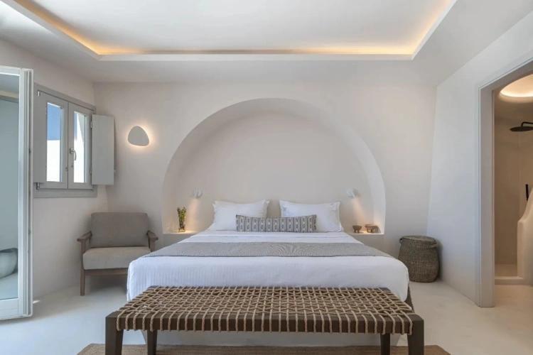 Honeymoon Double Suite with Caldera view