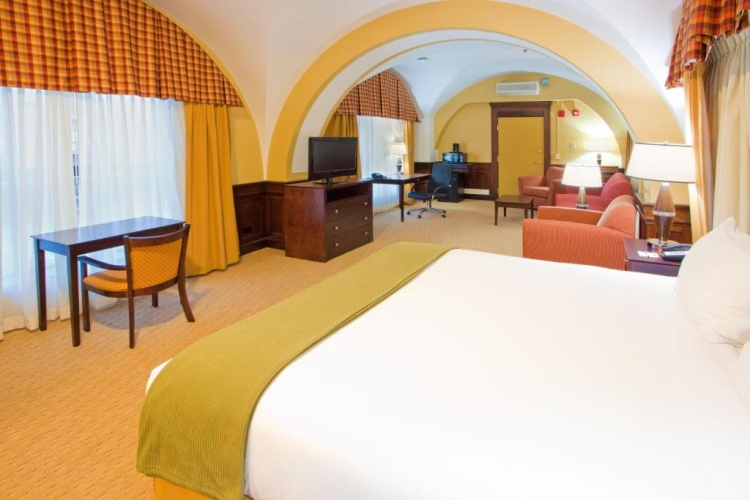 Double Suite