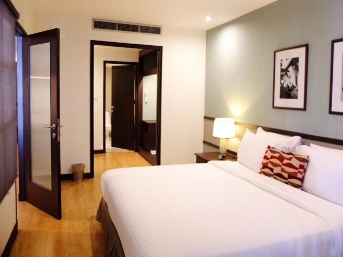 1 Bedroom Double Suite with pool view