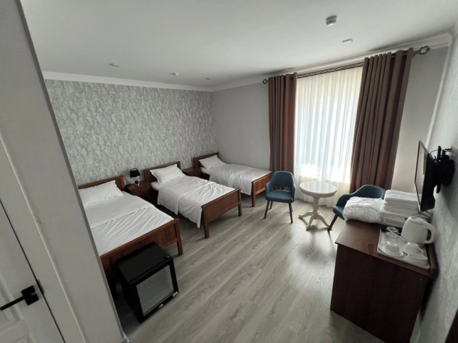 Triple room