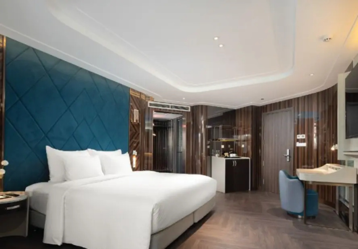 The Owner’s Double Suite with balcony
