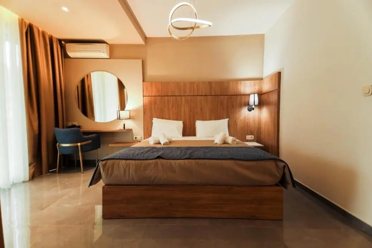Suite seafront