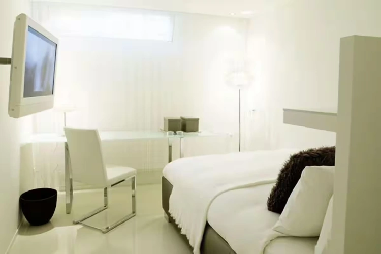 2 Bedrooms Junior Apartment