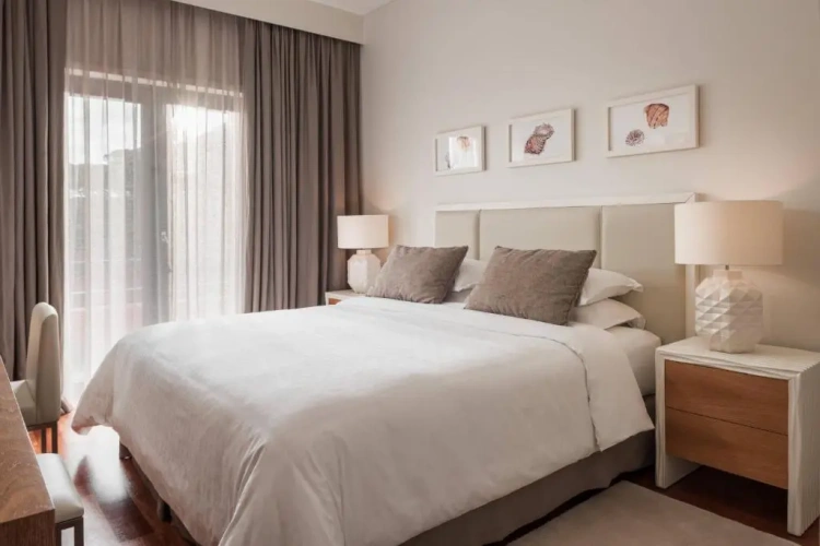 4 Bedrooms Premium Residence