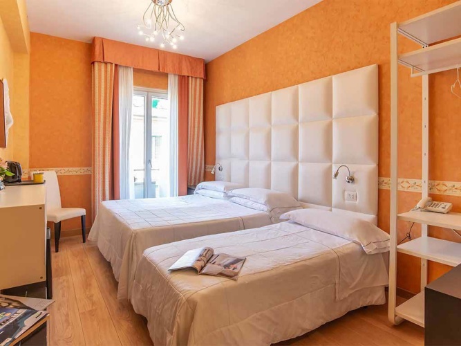 Triple room