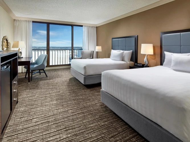 Club Access Quadruple room