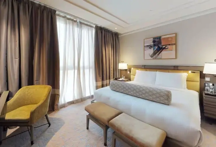 1 Bedroom Corner Double Suite