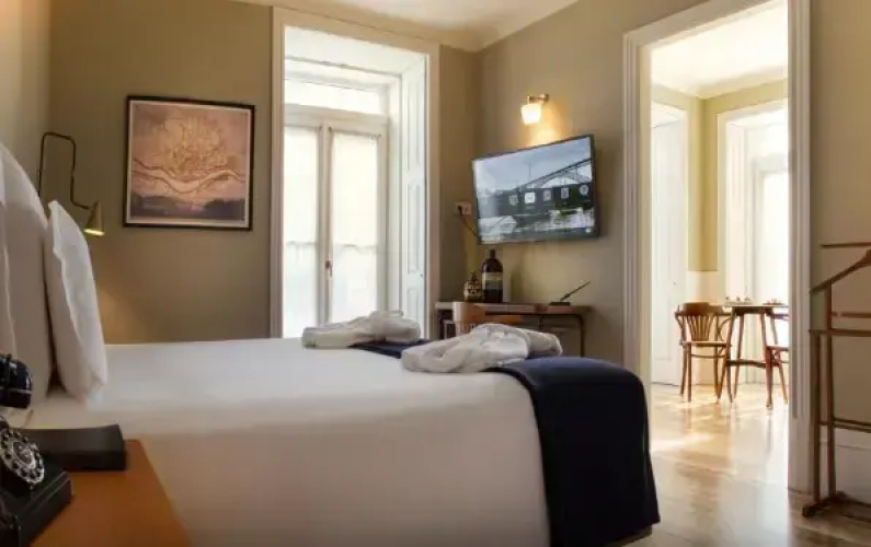 Superior Double room with city view