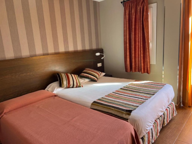 Triple room