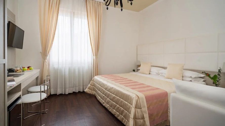 Deluxe Double room