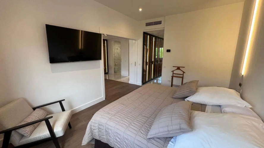 Double Suite