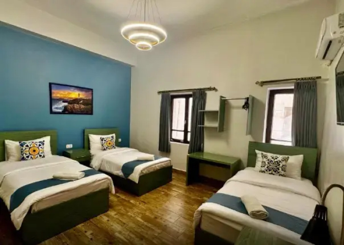 Triple room