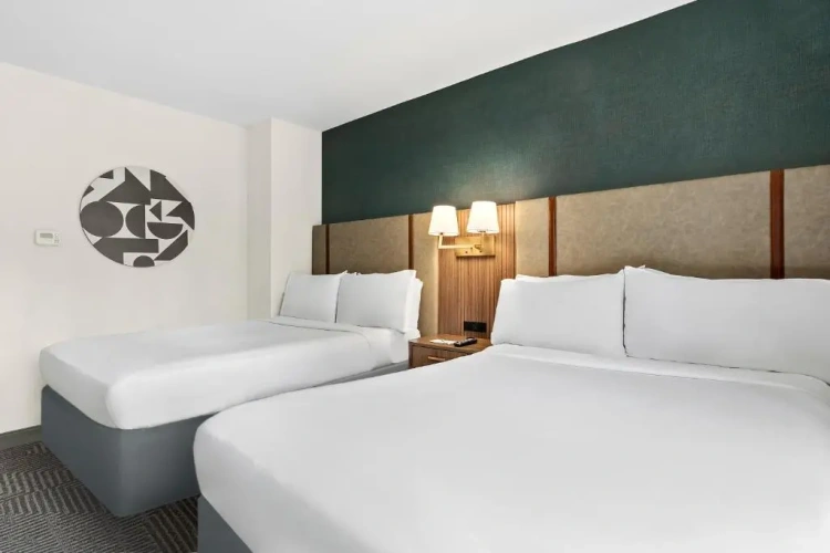 Standard Twin room