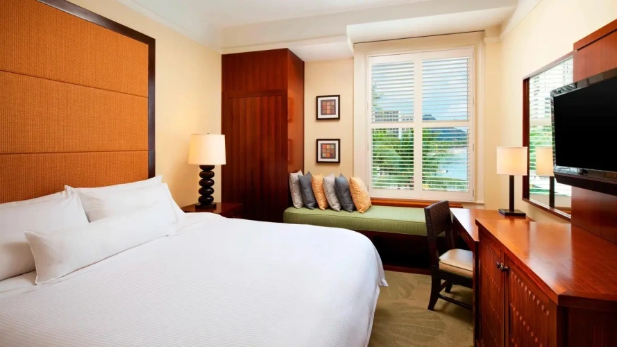 Historic Banyan Double room with ocean view
