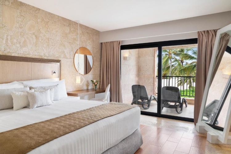 Castle Double Junior Suite with balcony and with garden view