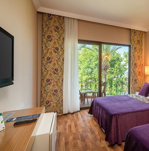 Standard Double room with garden view