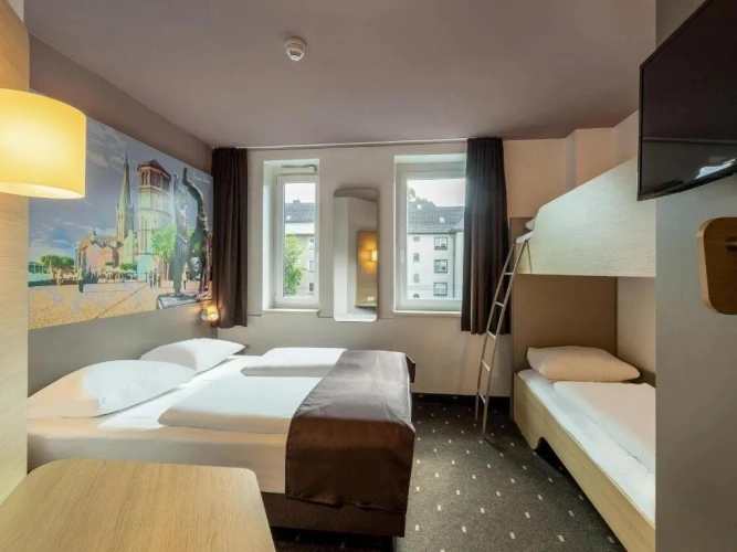 Family Quadruple room