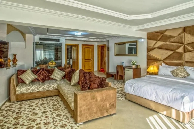 Deluxe Double Suite