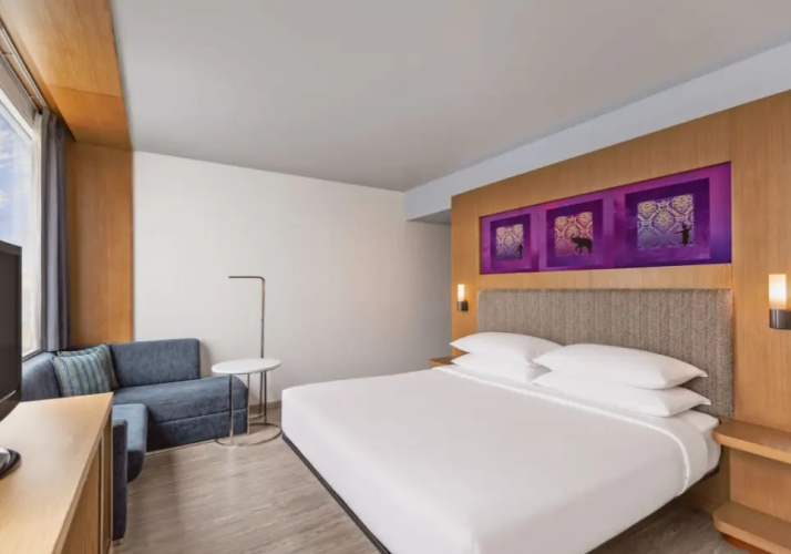 Urban Double room with city view