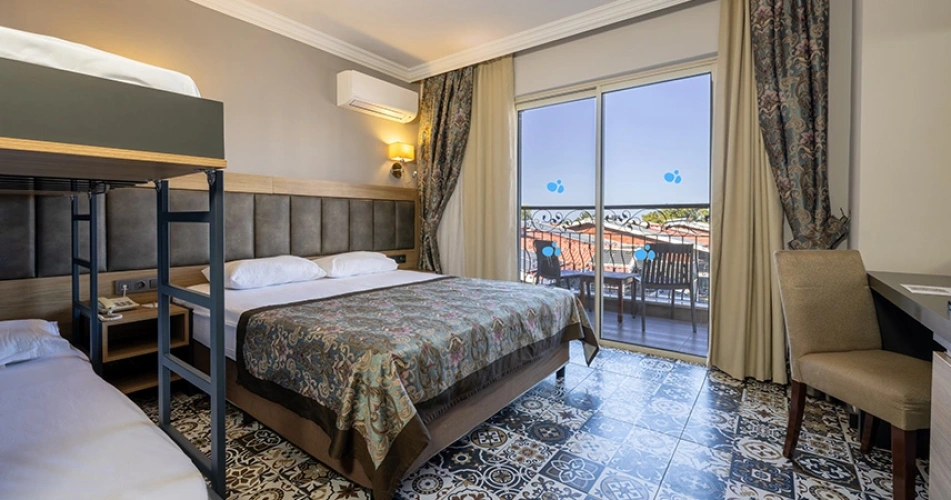 Standard Quadruple room