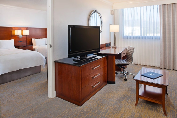1 Bedroom Executive Twin Suite