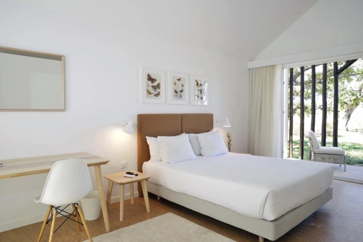 4 Bedrooms Villa