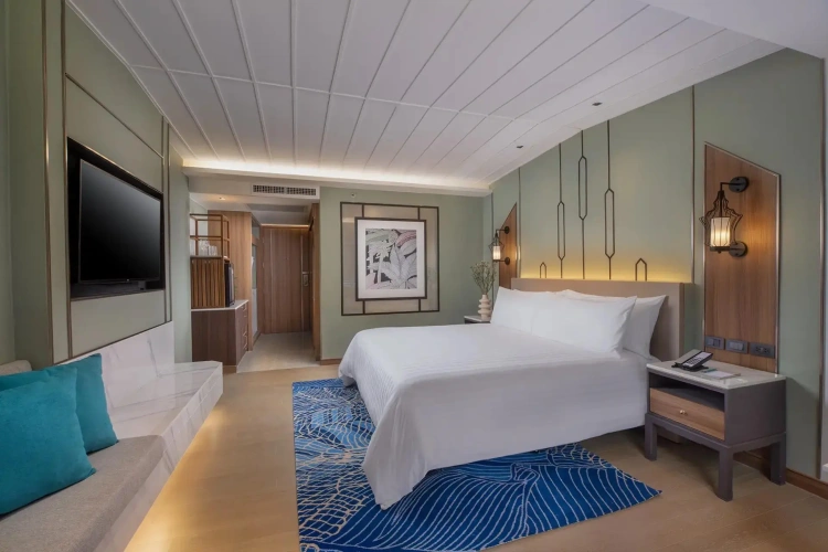 Premier Double room with pool view