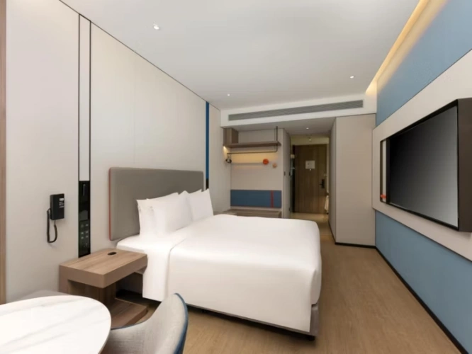 Standard (window not guaranteed) Extra Floor Space Double room