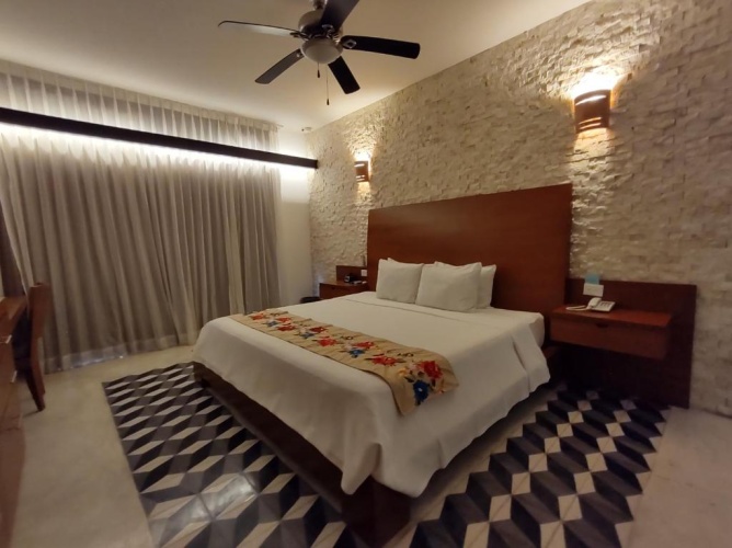 Standard Double Suite