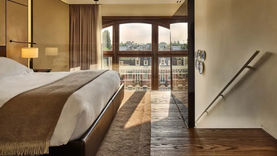 Deluxe Family room