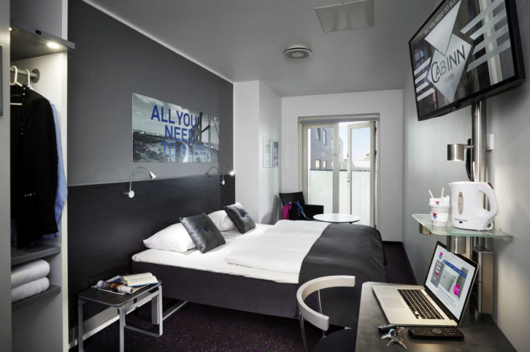 Captain Twin room